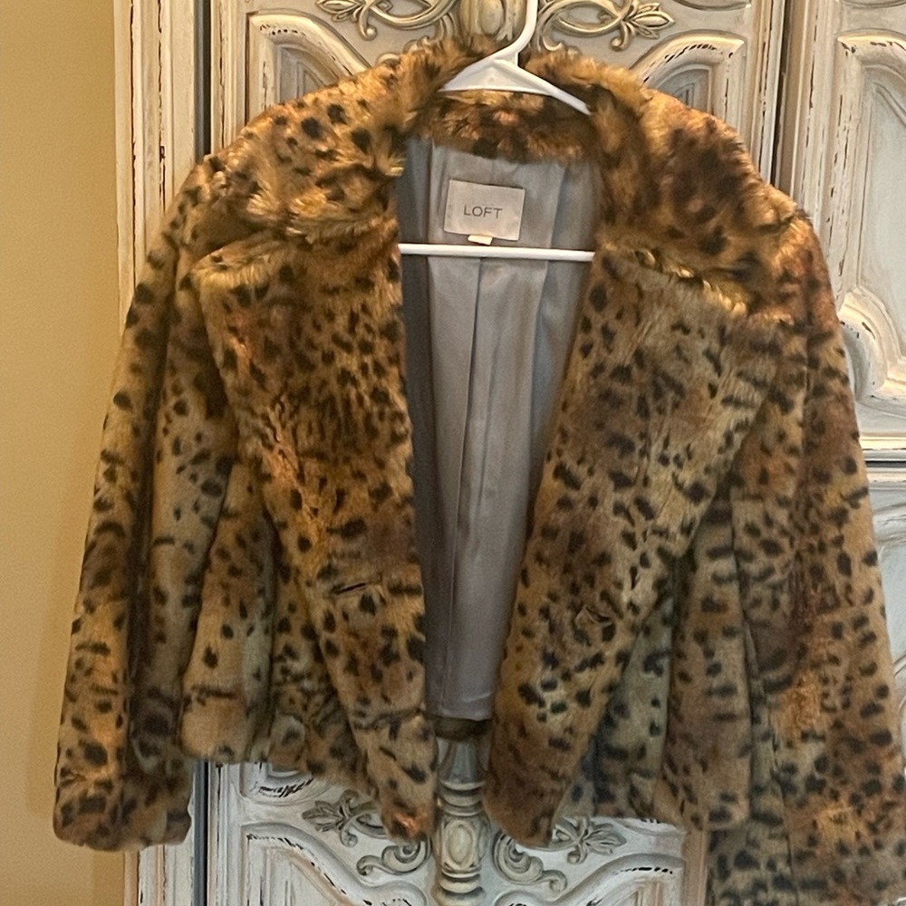 Faux fur leopard print jacket-so silky soft!